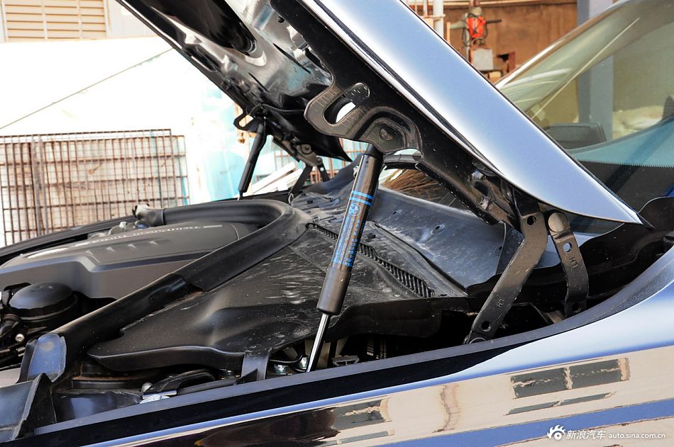 2013款宝马3系长轴距版实拍