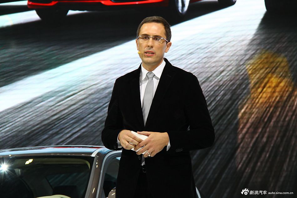 全新宝马3系上市