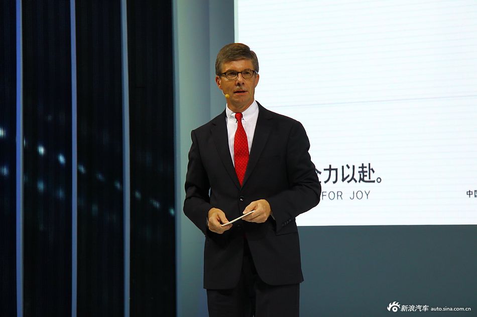 全新宝马3系上市