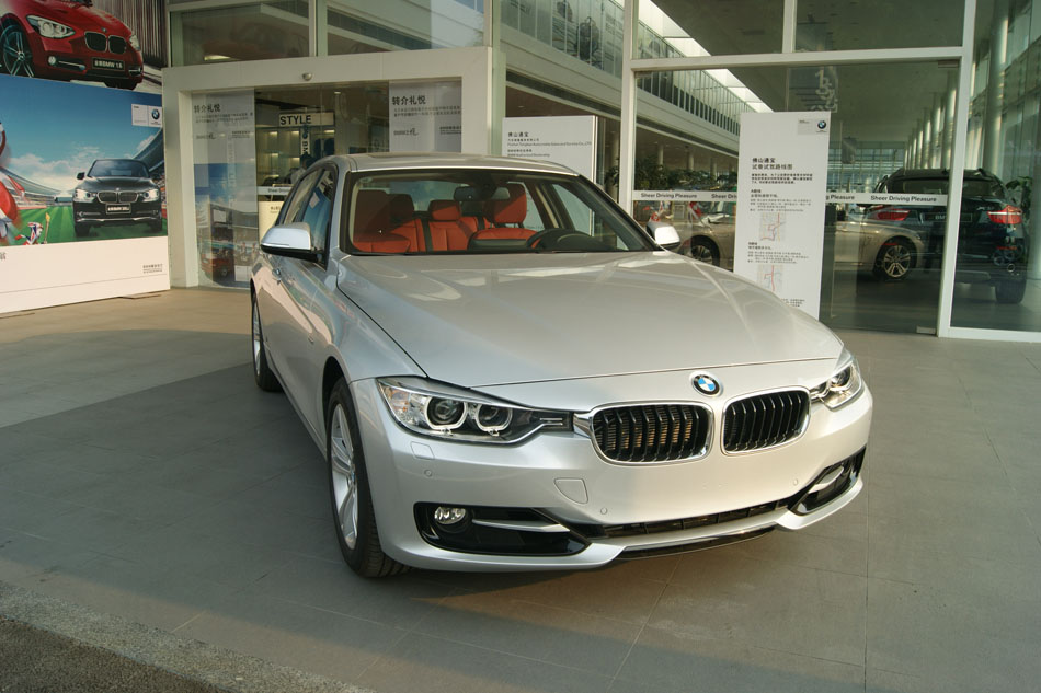 2013款宝马3系标准版