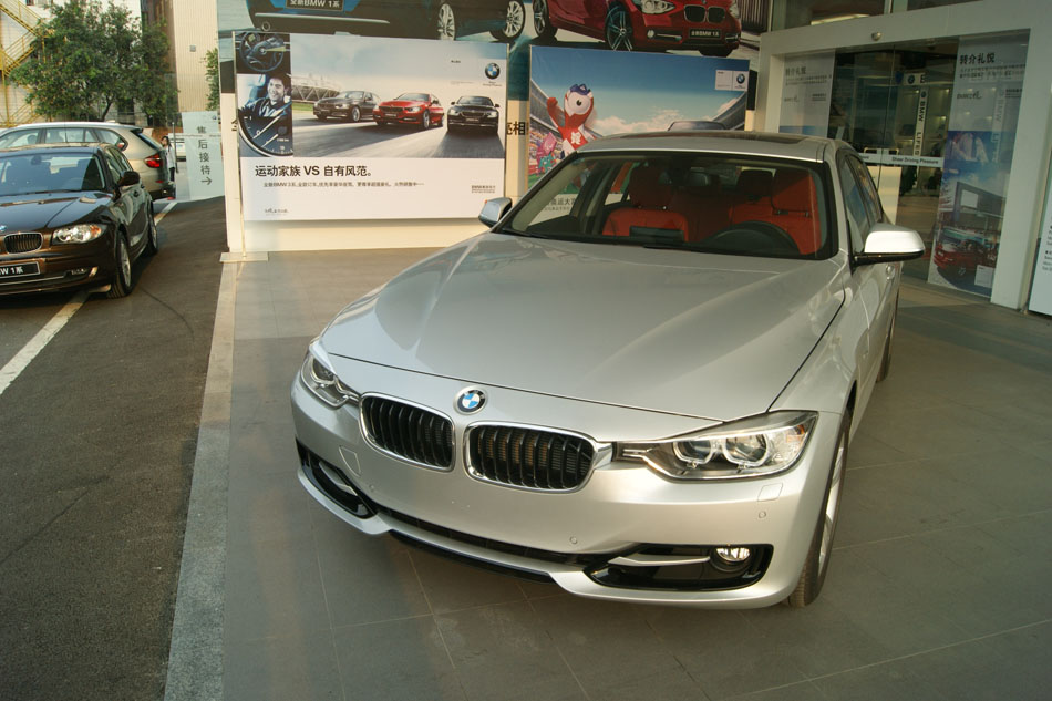 2013款宝马3系标准版