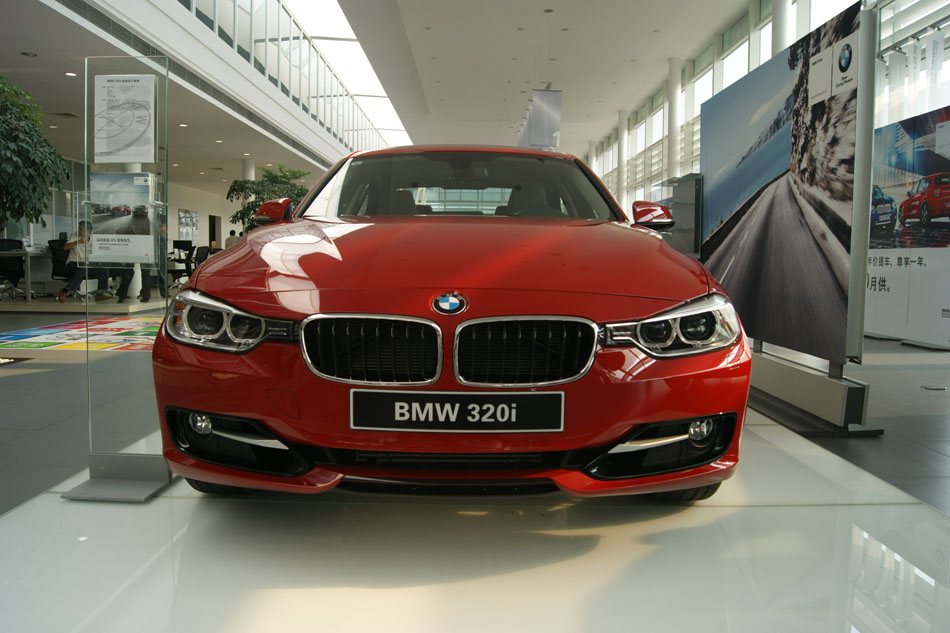 2013款宝马3系标准版