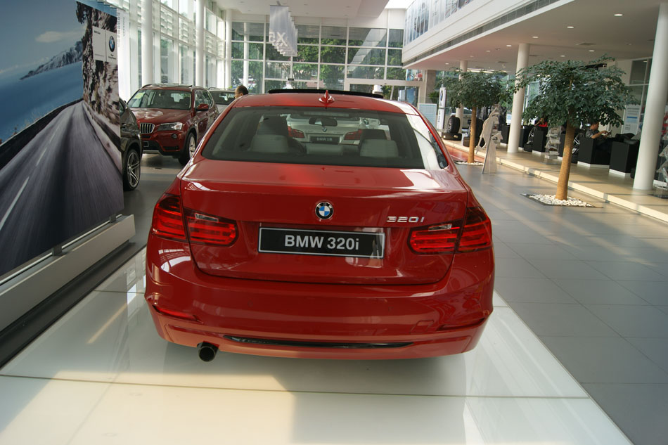 2013款宝马3系标准版