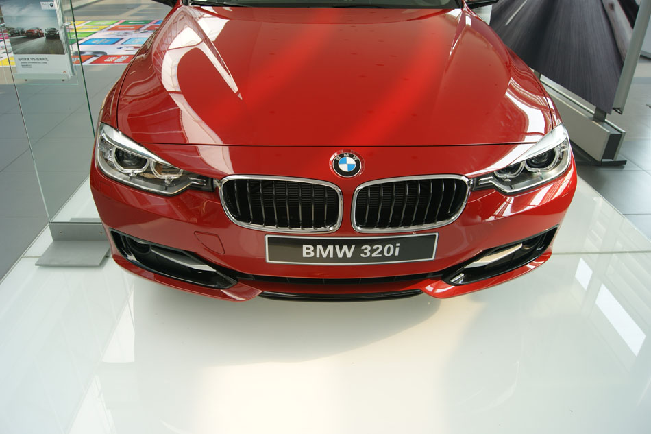 2013款宝马3系标准版