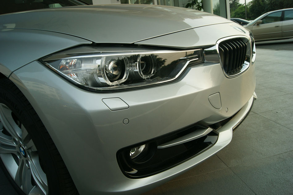 2013款宝马3系标准版