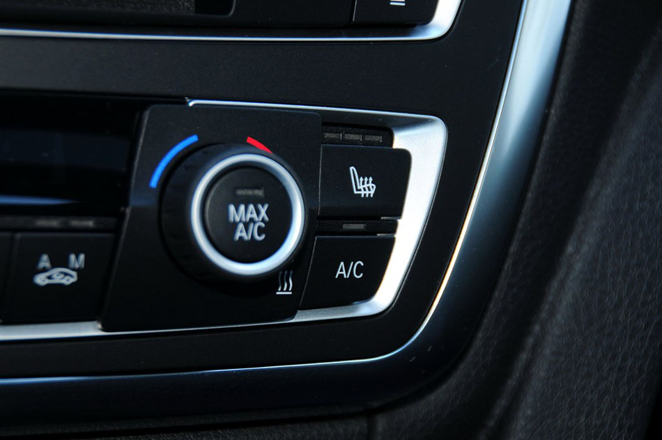 2014款 320Li 豪华设计套装 内饰