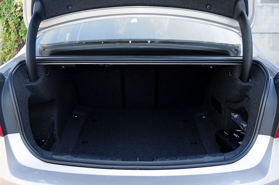 2014款 320Li 豪华设计套装 座椅空间