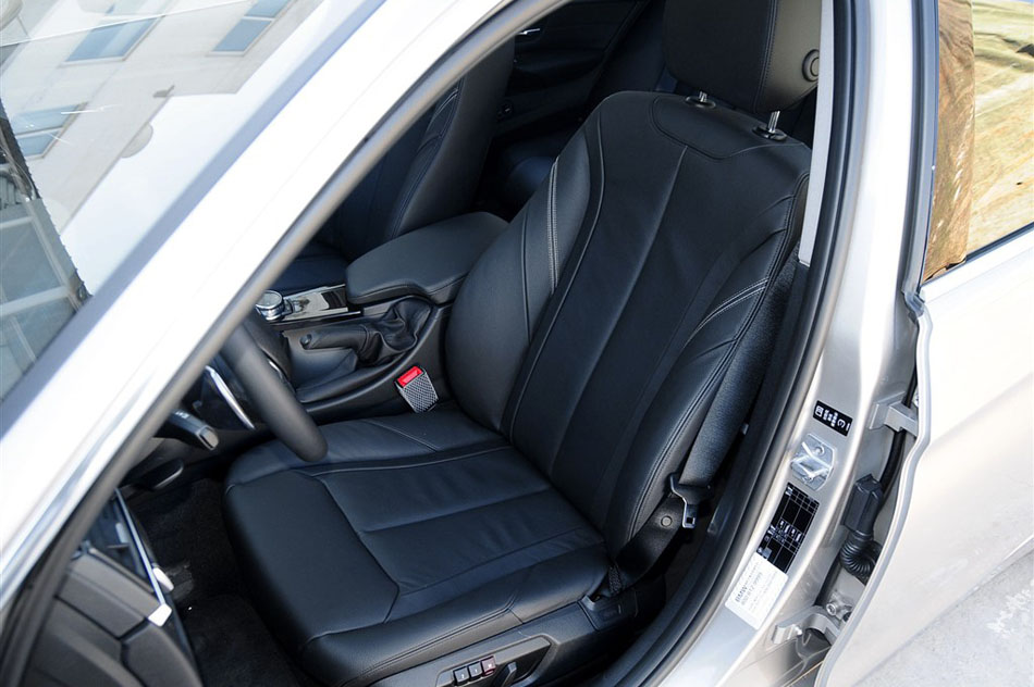 2014款 320Li 豪华设计套装 座椅空间