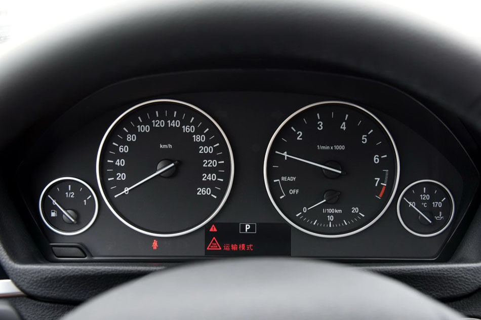 2017款 320Li 时尚型 内饰