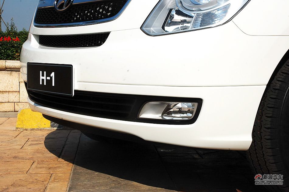 现代H-1辉翼外观实拍图