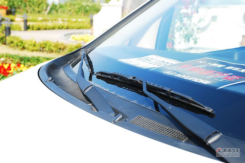 现代H-1辉翼外观实拍图