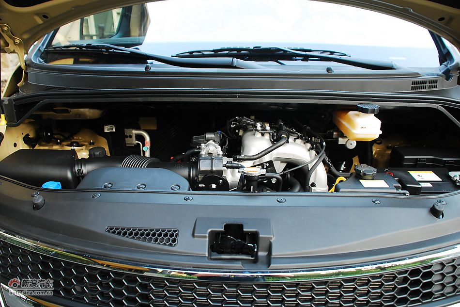 现代H-1辉翼实拍图