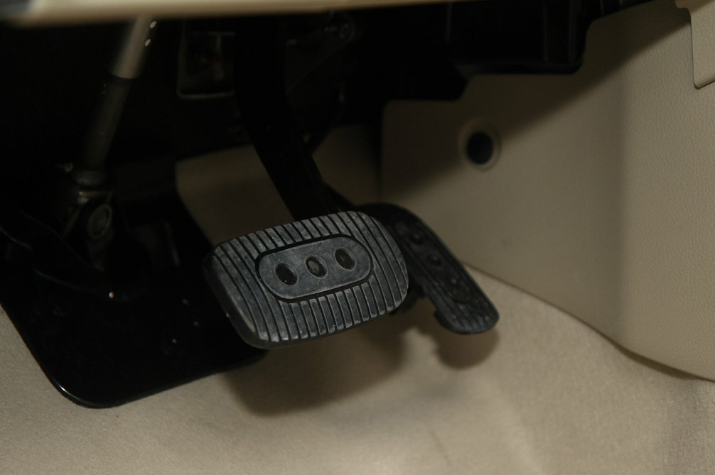 启辰D50 2013款 1.6L AT 时尚版 内饰