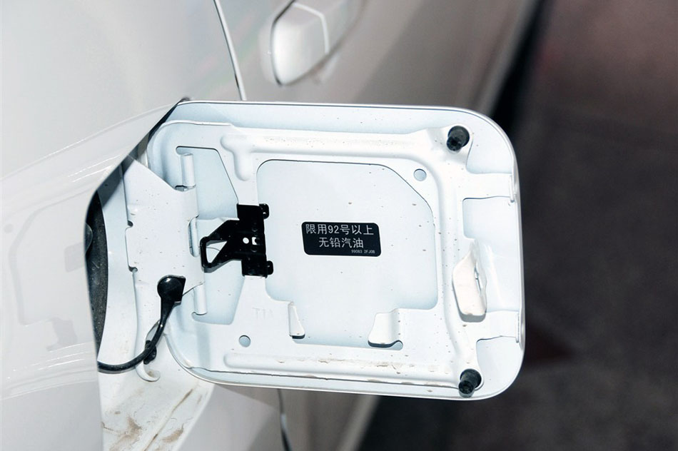 2013款 1.6L 自动豪华型 细节