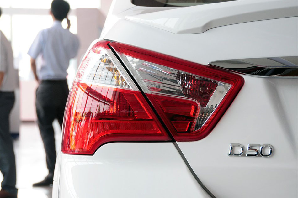 2013款 1.6L 自动豪华型 细节