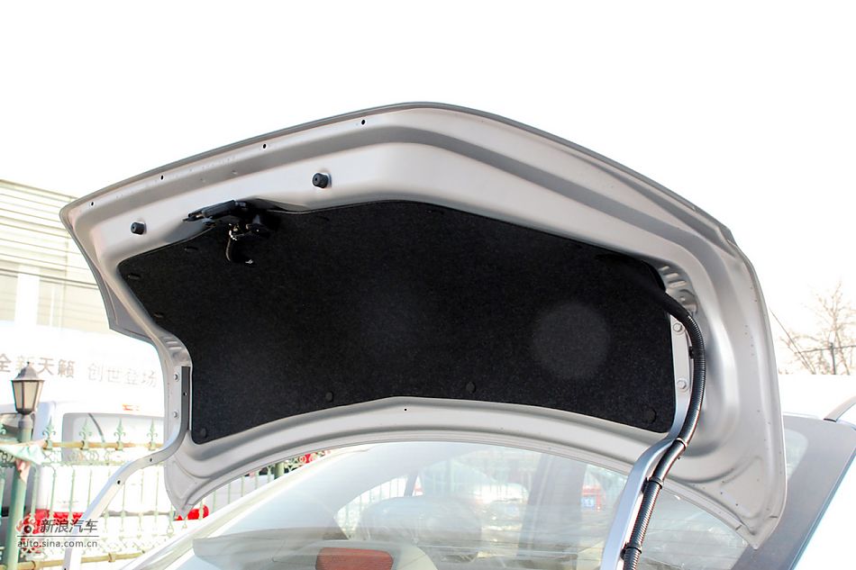 东风日产新阳光到店高清实拍