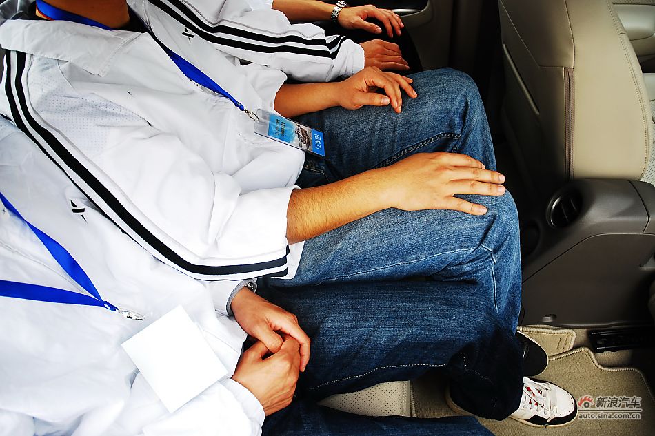 东风日产新阳光内饰实拍