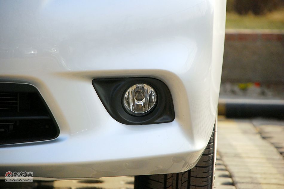 东风日产新阳光到店高清实拍