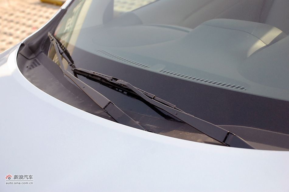 东风日产新阳光到店高清实拍