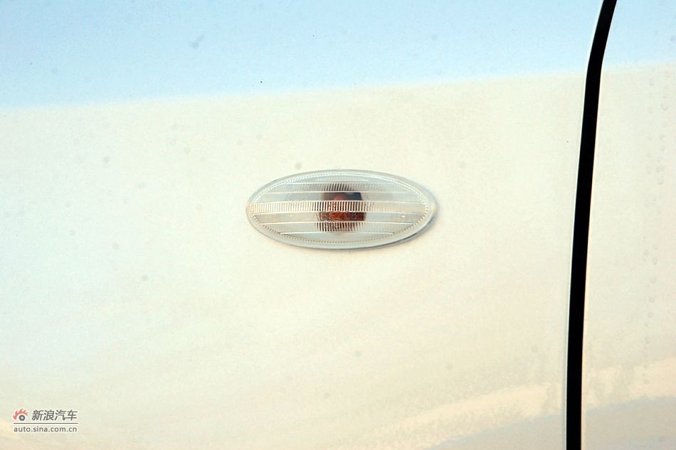 东风日产新阳光到店高清实拍