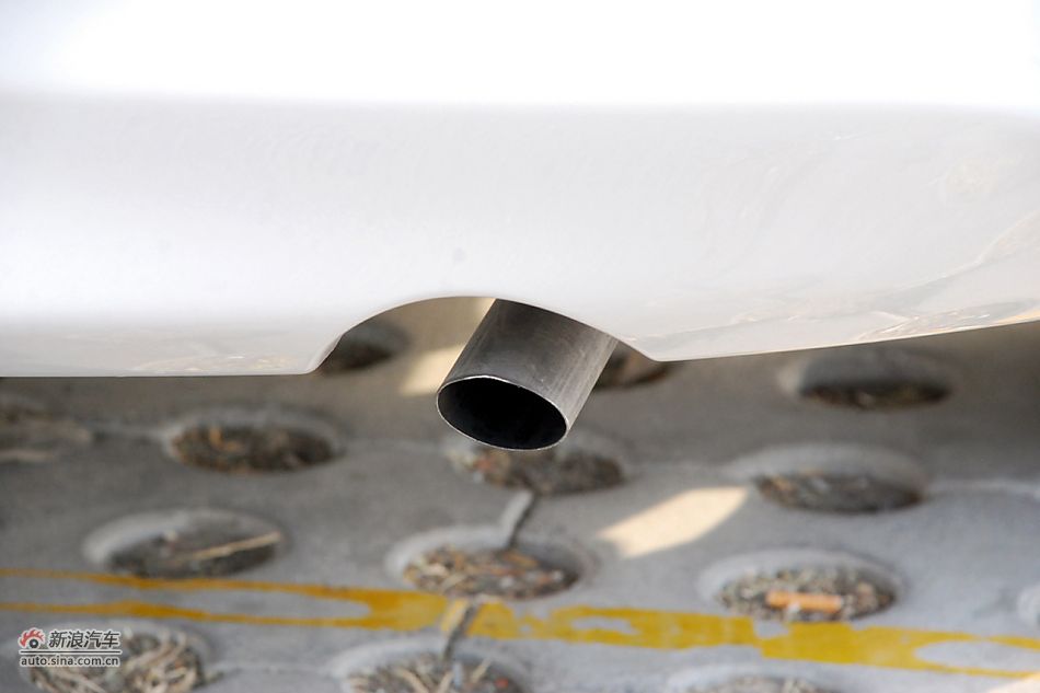 东风日产新阳光到店高清实拍