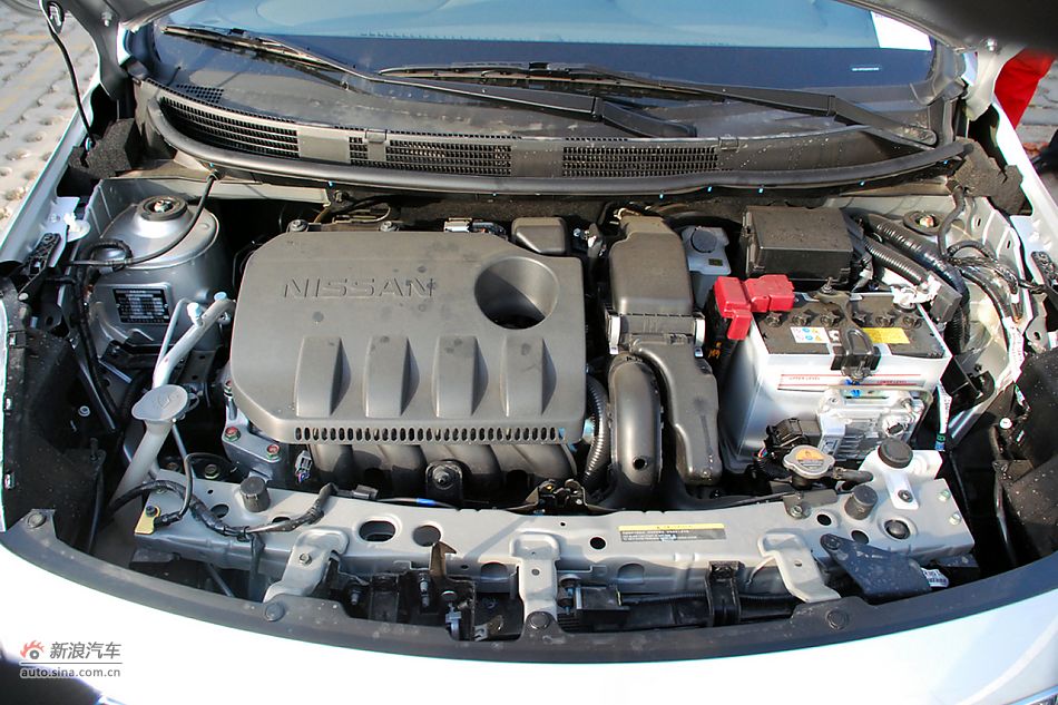 东风日产新阳光到店高清实拍