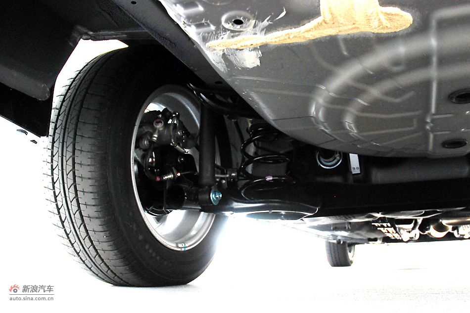 东风日产新阳光到店高清实拍