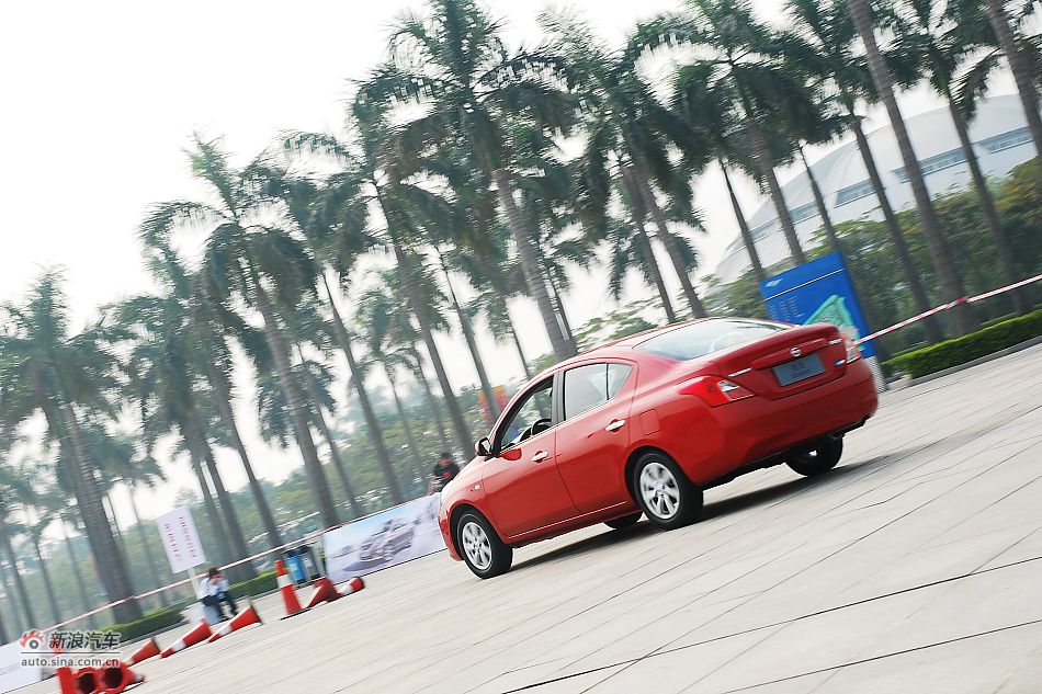 东风日产新阳光试驾