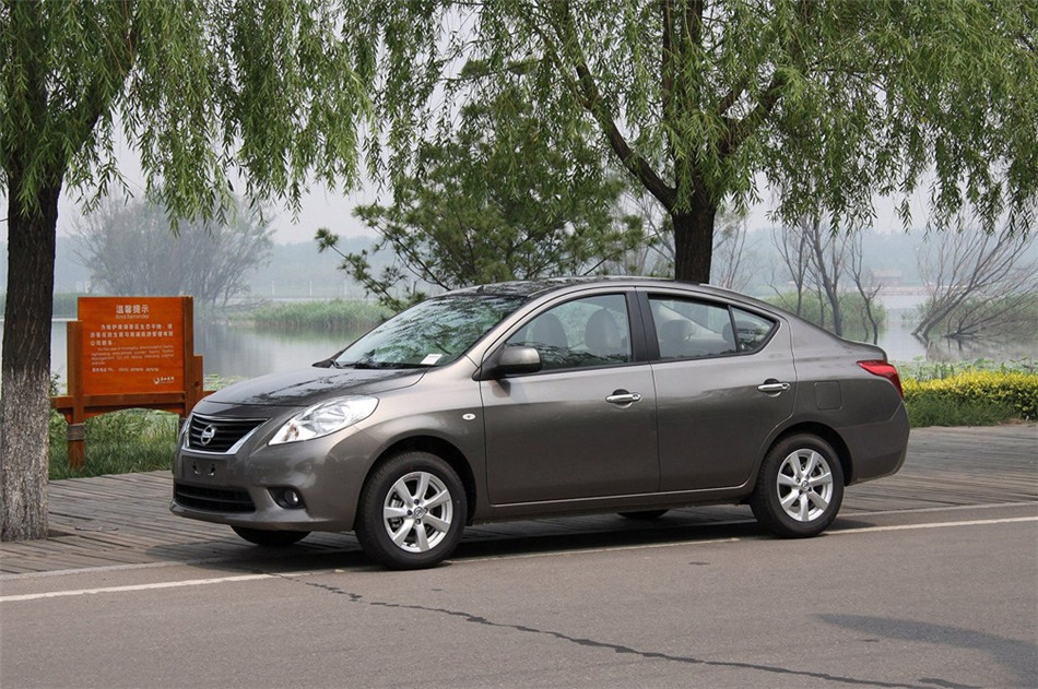 2011款 1.5L CVT XL豪华版 外观