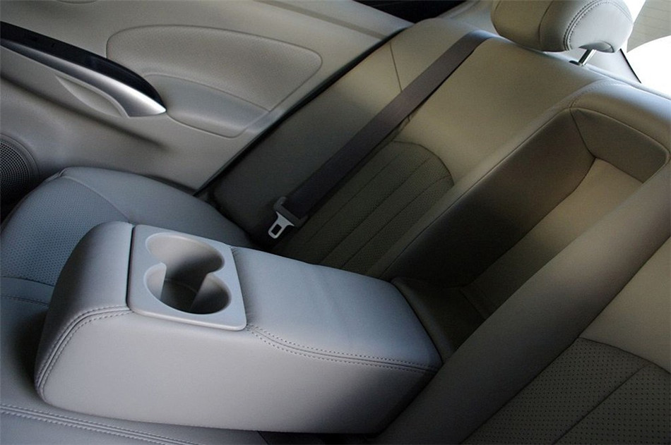 2011款 1.5L CVT XL豪华版 座椅空间