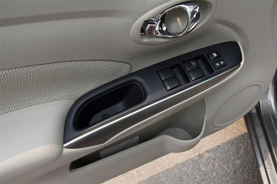 2011款 1.5L CVT XL豪华版 座椅空间