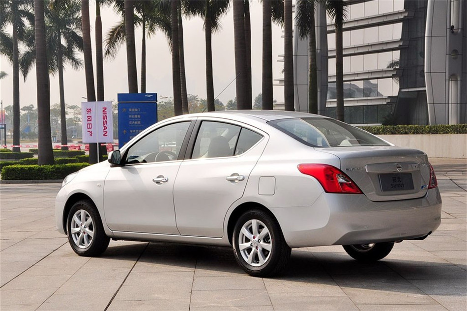 2011款 1.5XV 尊贵版 CVT 外观