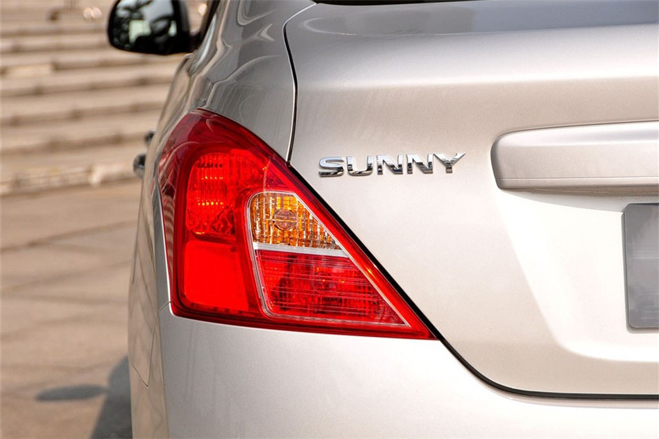 阳光 2011款 1.5XV 尊贵版 CVT 其他