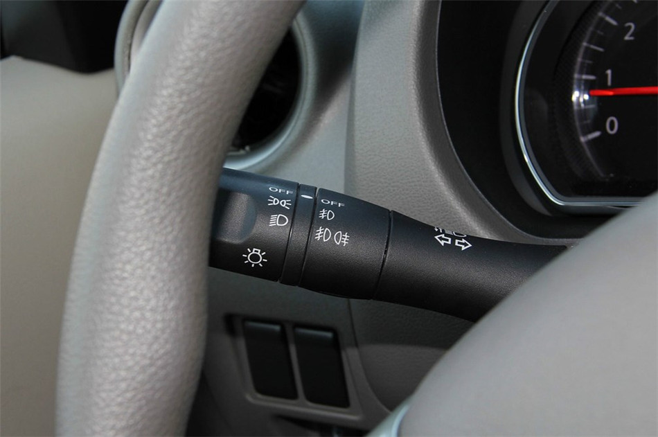 阳光 2014款 1.5XL CVT 豪华版 内饰
