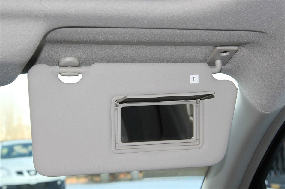 阳光 2014款 1.5XL CVT 豪华版 座椅空间