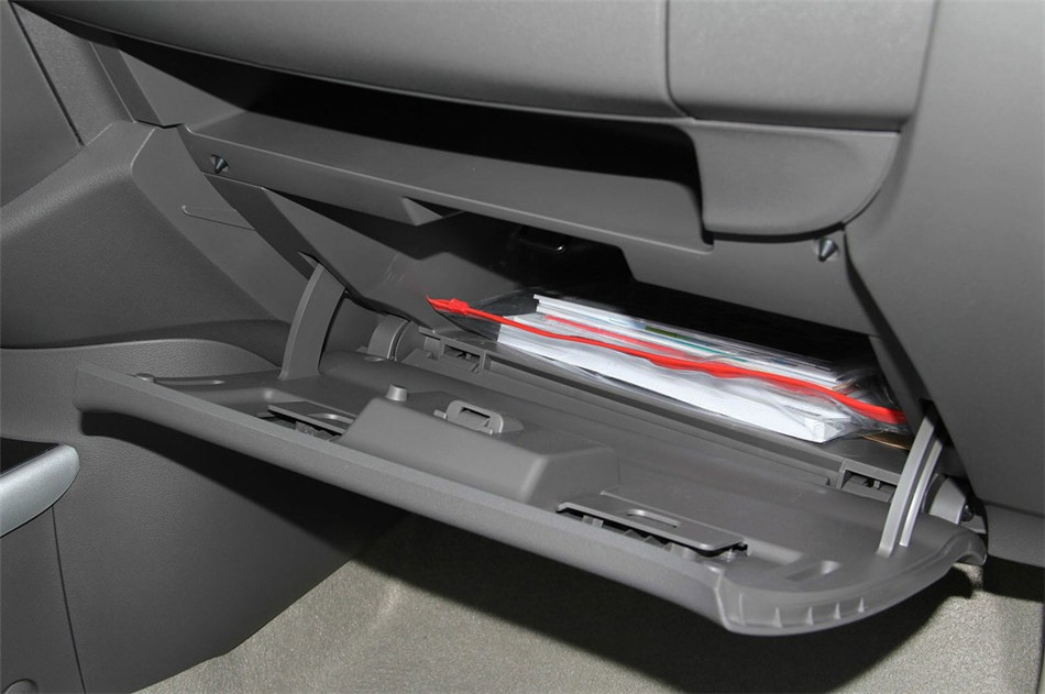 阳光 2014款 1.5XL CVT 豪华版 座椅空间