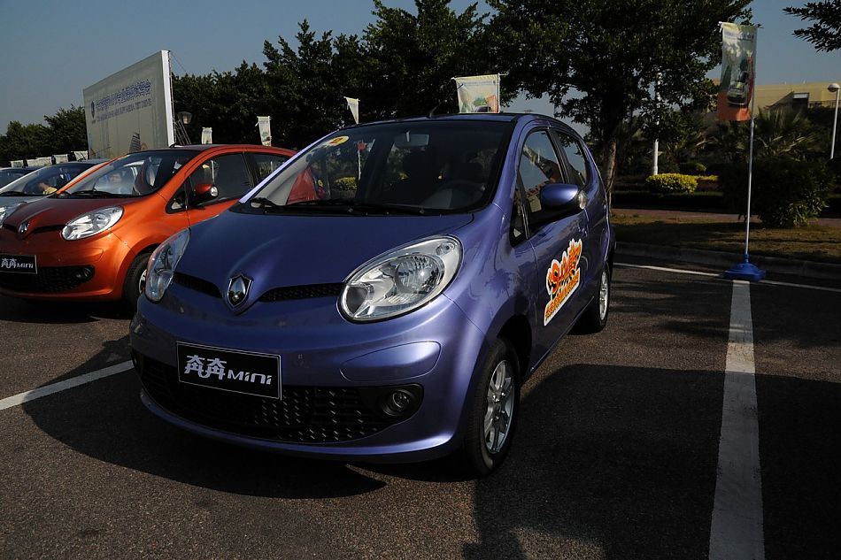 长安奔奔mini外观实拍