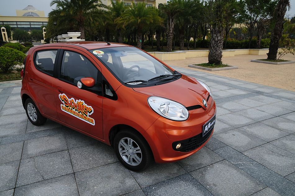 长安奔奔mini外观实拍