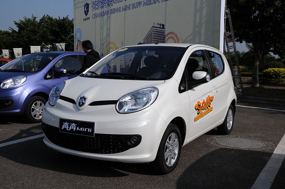 长安奔奔mini外观实拍