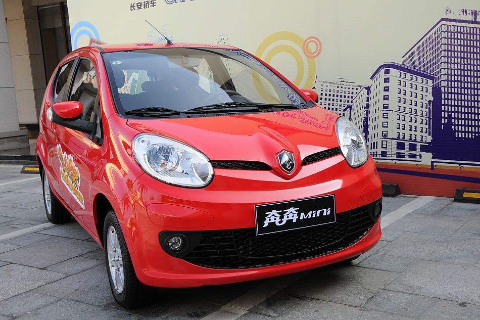 长安奔奔mini外观实拍