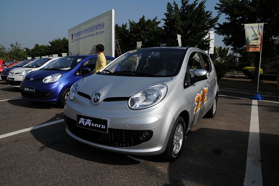 长安奔奔mini外观实拍