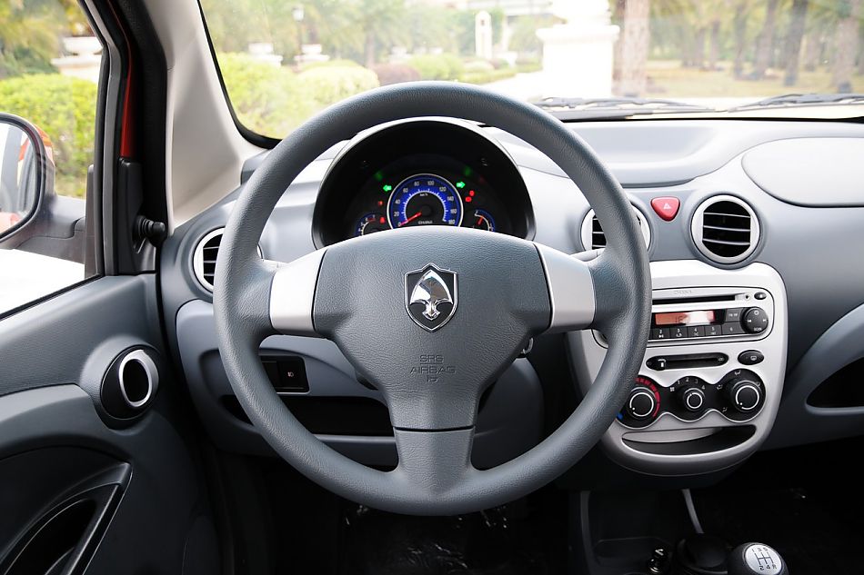 长安奔奔mini内饰实拍