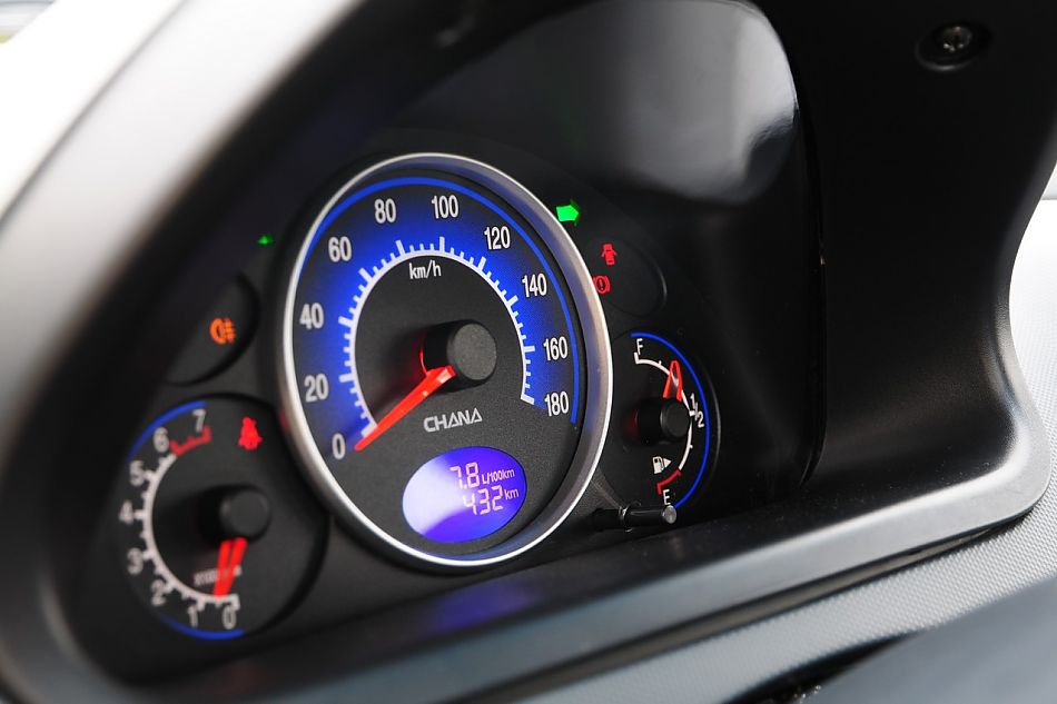 长安奔奔mini内饰实拍