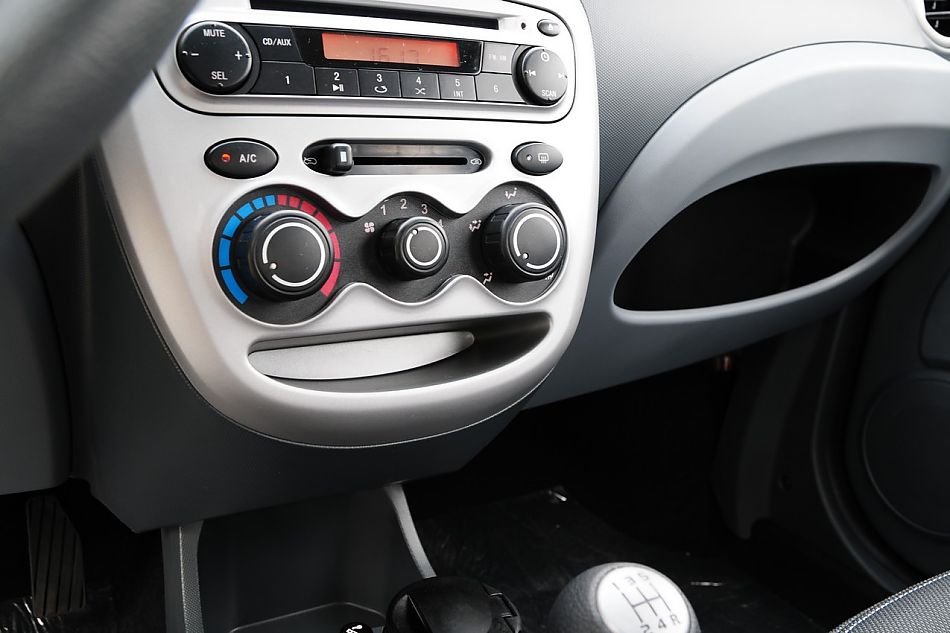 长安奔奔mini内饰实拍