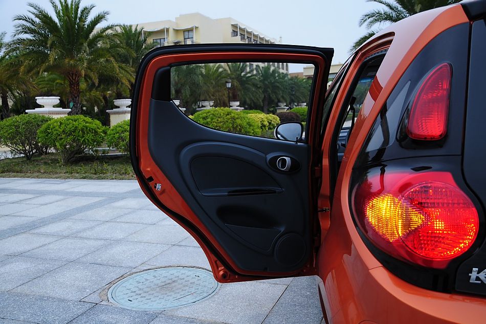 长安奔奔mini内饰实拍