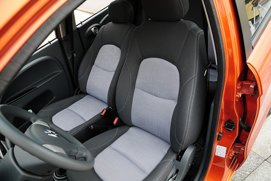 长安奔奔mini内饰实拍