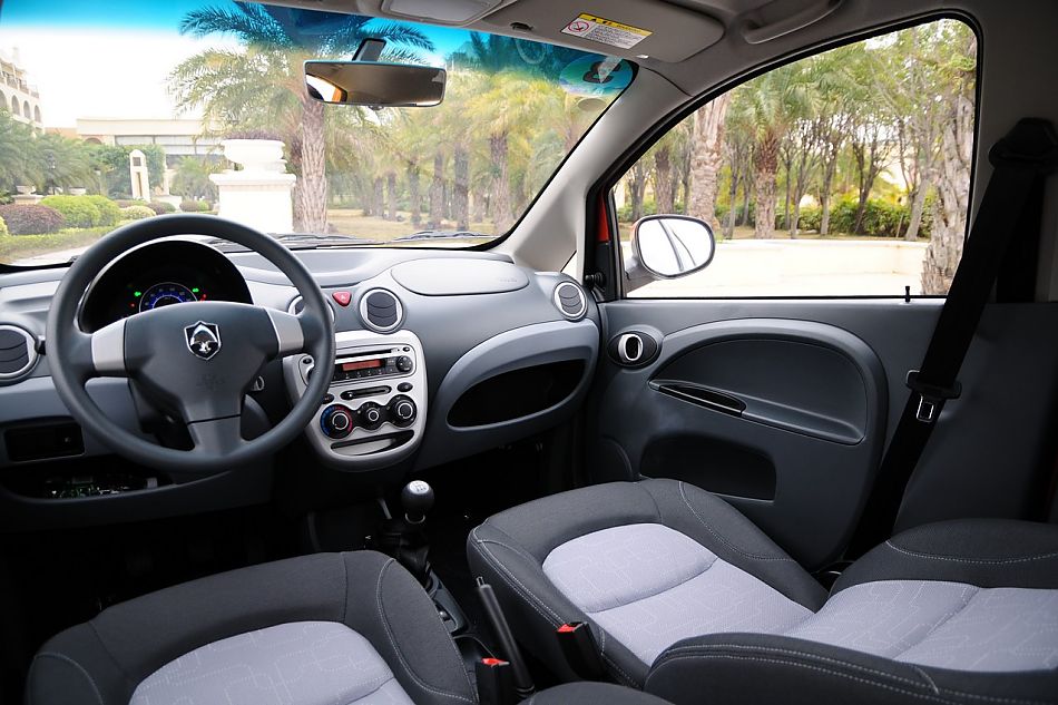 长安奔奔mini内饰实拍