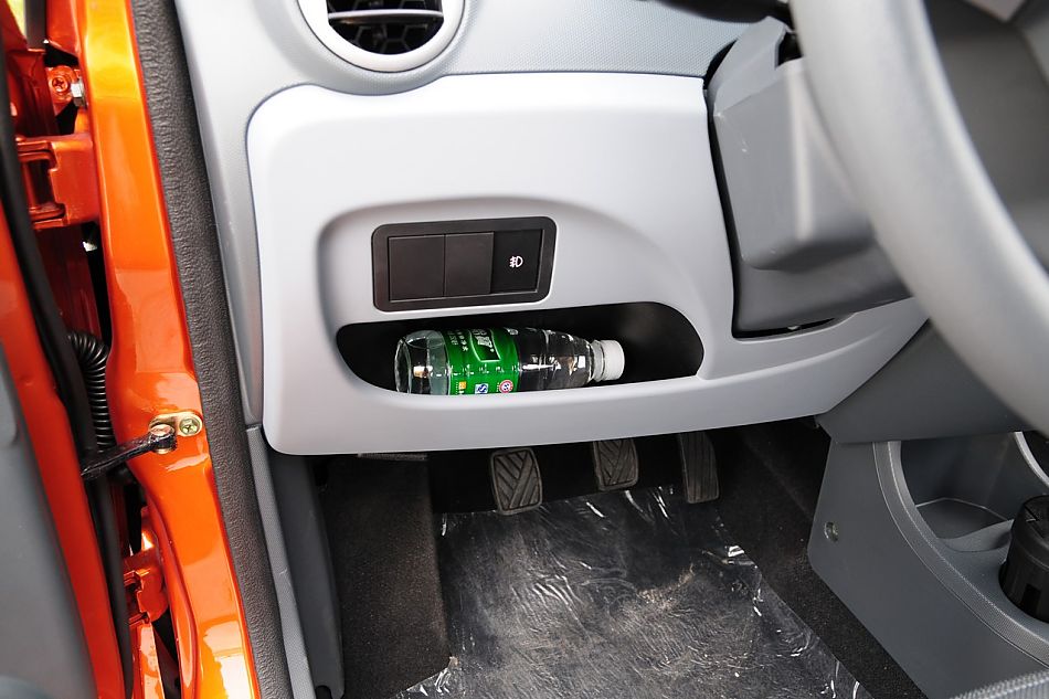 长安奔奔mini内饰实拍