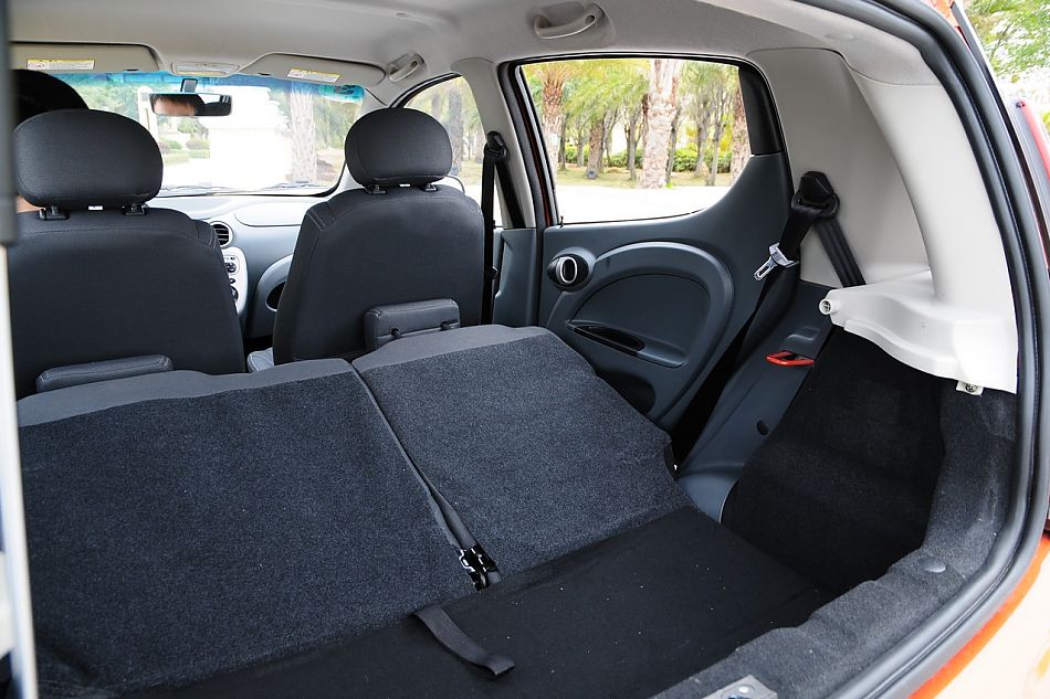 长安奔奔mini内饰实拍