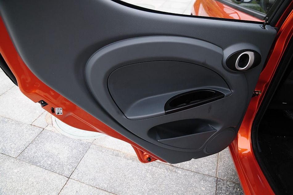 长安奔奔mini内饰实拍